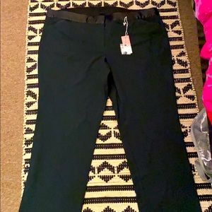 NWT tailored stretch forest green w leather waist